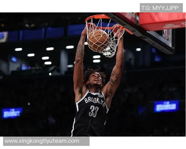 克拉克斯顿在篮网迎来第七个赛季成为球队现存队龄最长球员 克拉克斯顿在篮网迎来第七个赛季成为球队现存队龄最长球员