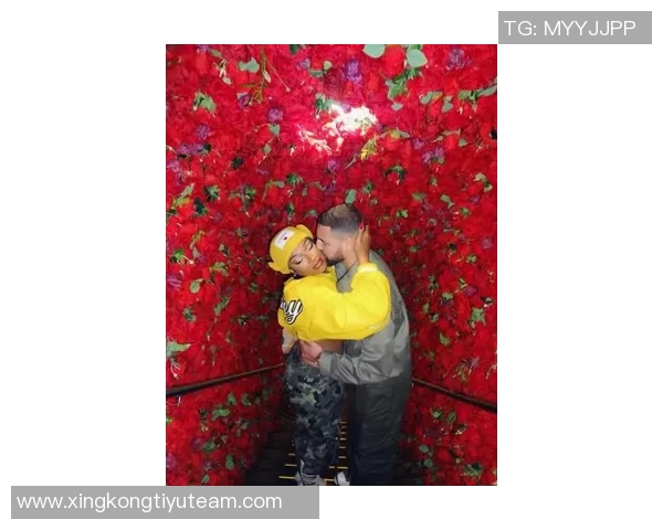 克莱女友甜蜜更新社交媒体秀恩爱我的宝贝我的宝贝让单身狗心碎