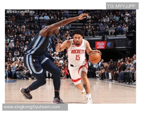 康利谈与爱德华兹的互动关系积极提供建议并乐于交流问题