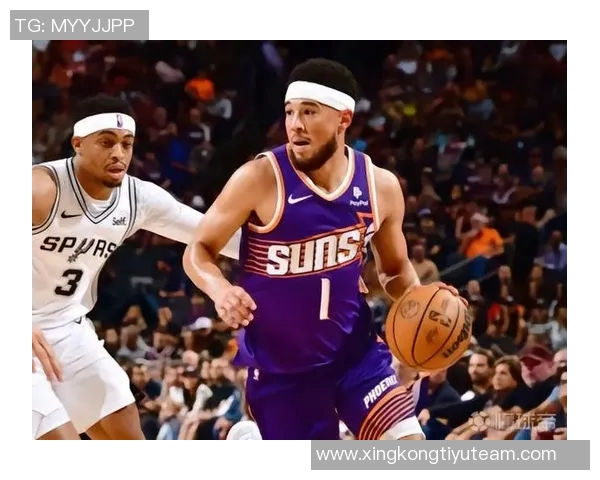 布克半场表现抢眼助力球队进攻贡献9分5板2助正负值全队最高