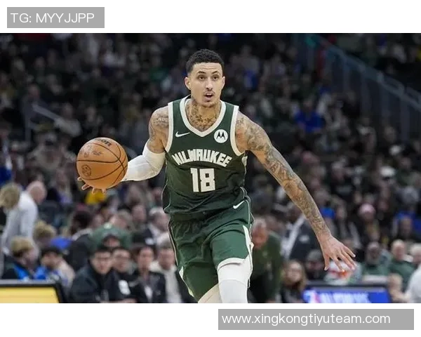 库兹马进攻表现不佳12投仅4中三分球命中率低迷仅得10分5篮板2助攻