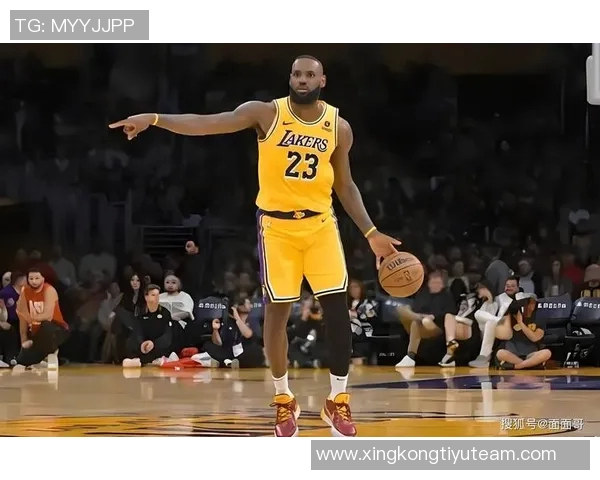 詹姆斯训练强度持续提升尚未完全恢复状态Shams重申球队信心不减